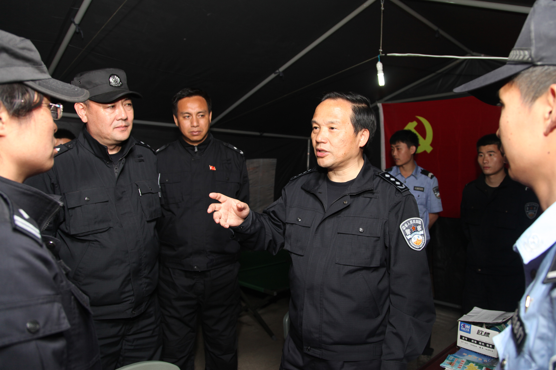 吴健常务副厅长在晋阳派出所检查指导   岳德松副厅长,黄一同志