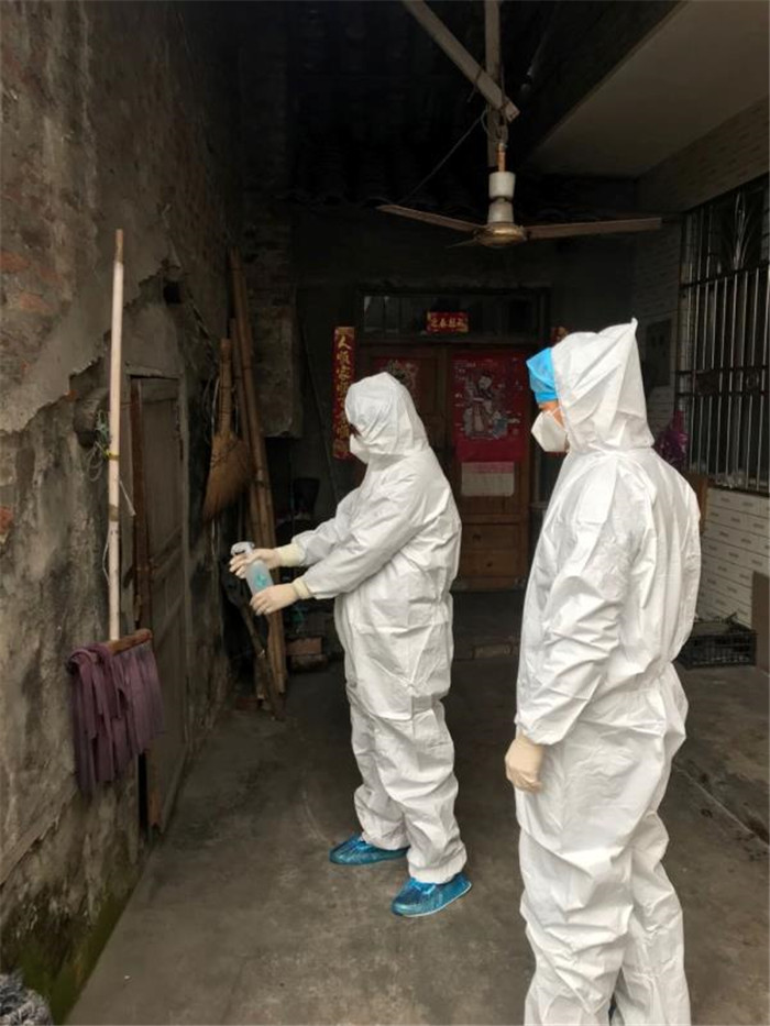 百名公安抗疫故事驻点民警周宇驰敢于担当冲在前不畏艰险战疫线